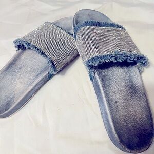 Sandal/ Slide